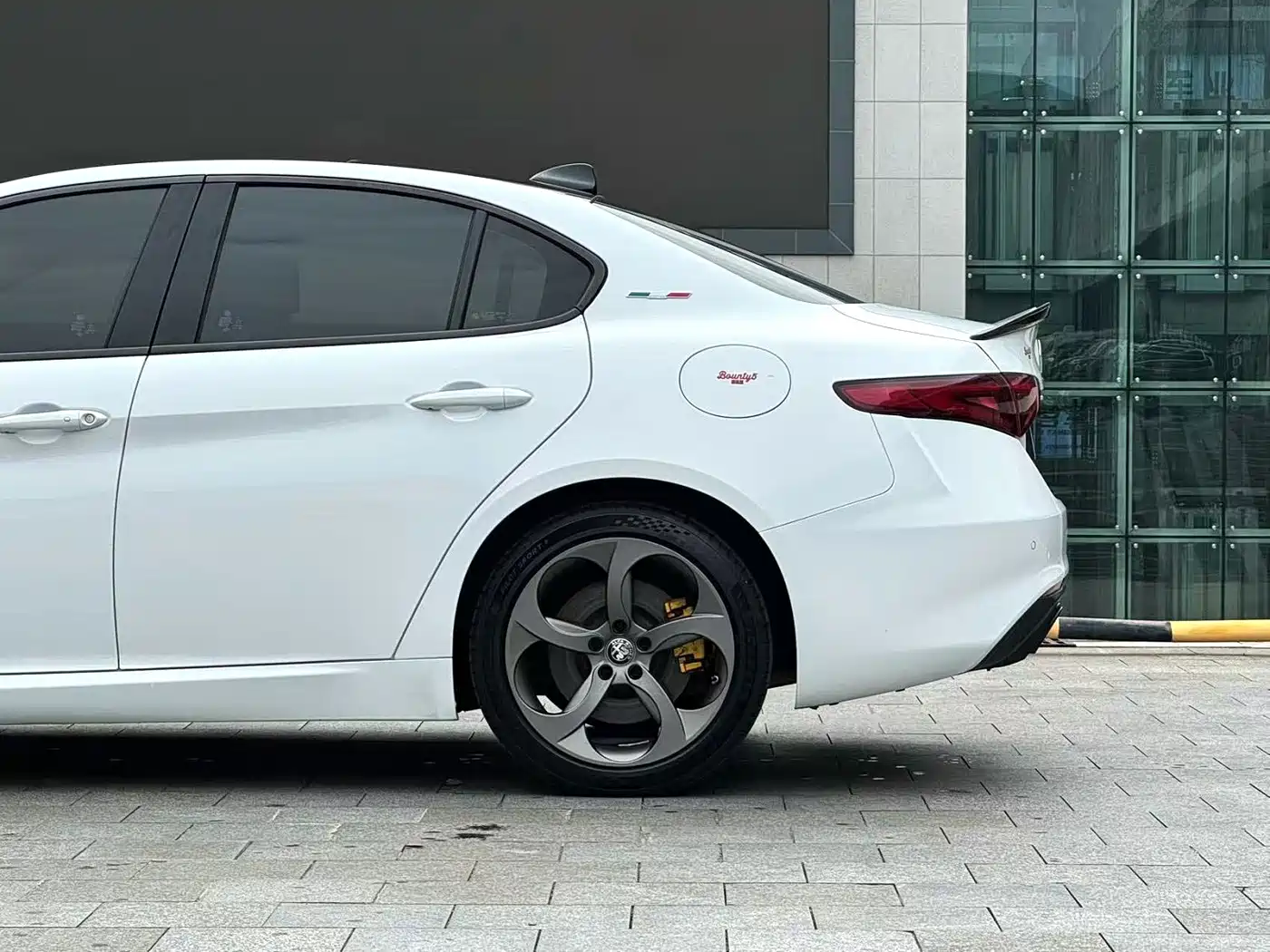 Alfa Romeo Giulia 2019 2020 2.0T 280HP Luxury Edition