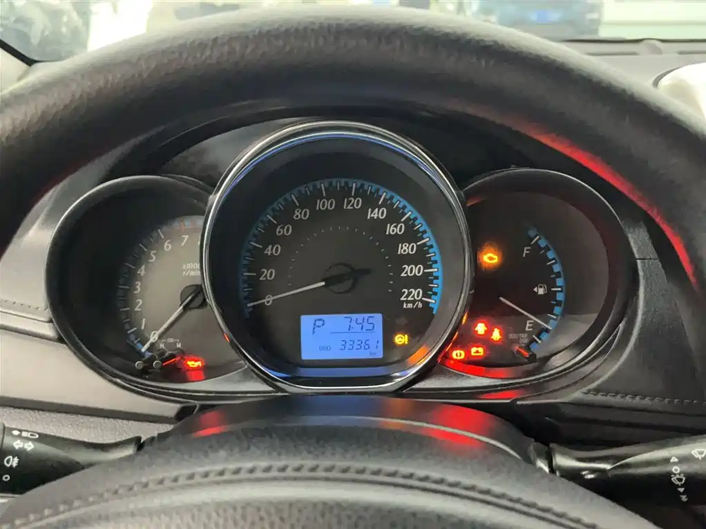 Toyota YARiS L Zhi Xuan 2016 Facelift 1.5E CVT Charming Edition фото 8