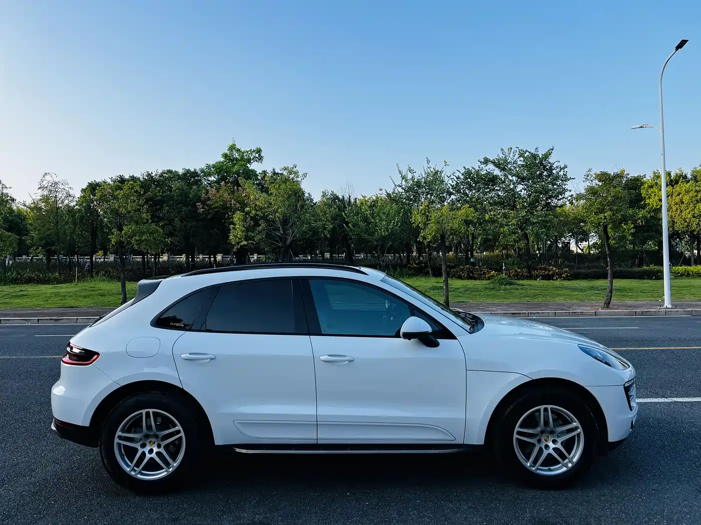 Porsche Macan 2017 Macan 2.0T фото 18
