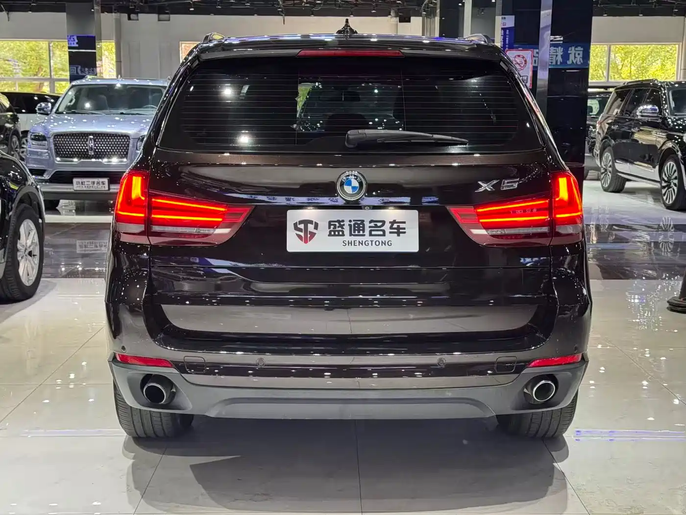 BMW X5 (Import) 2015 xDrive28i фото 4