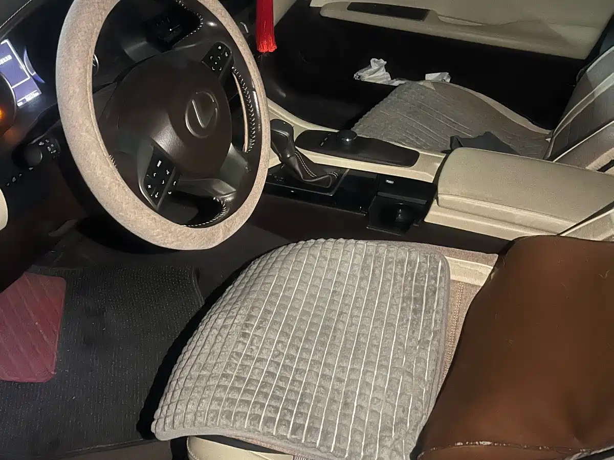 Lexus ES 2015 200 Comfort Edition фото 14