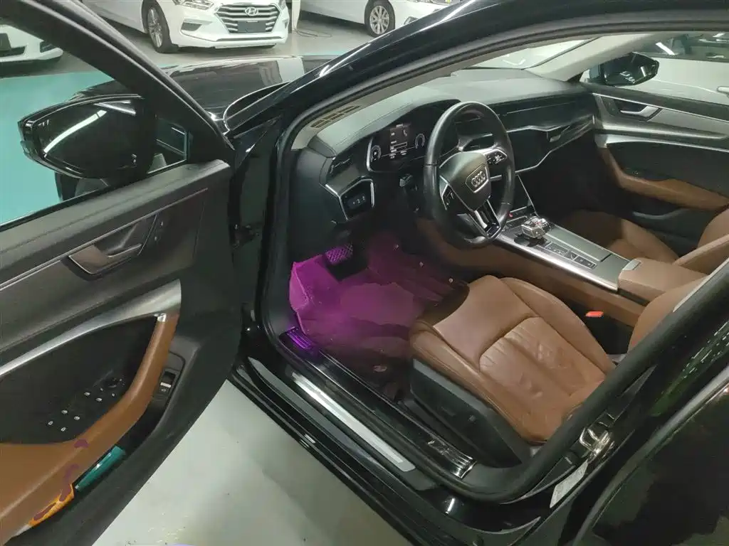 Audi A6L 2019 40 TFSI Luxury Elegance фото 16