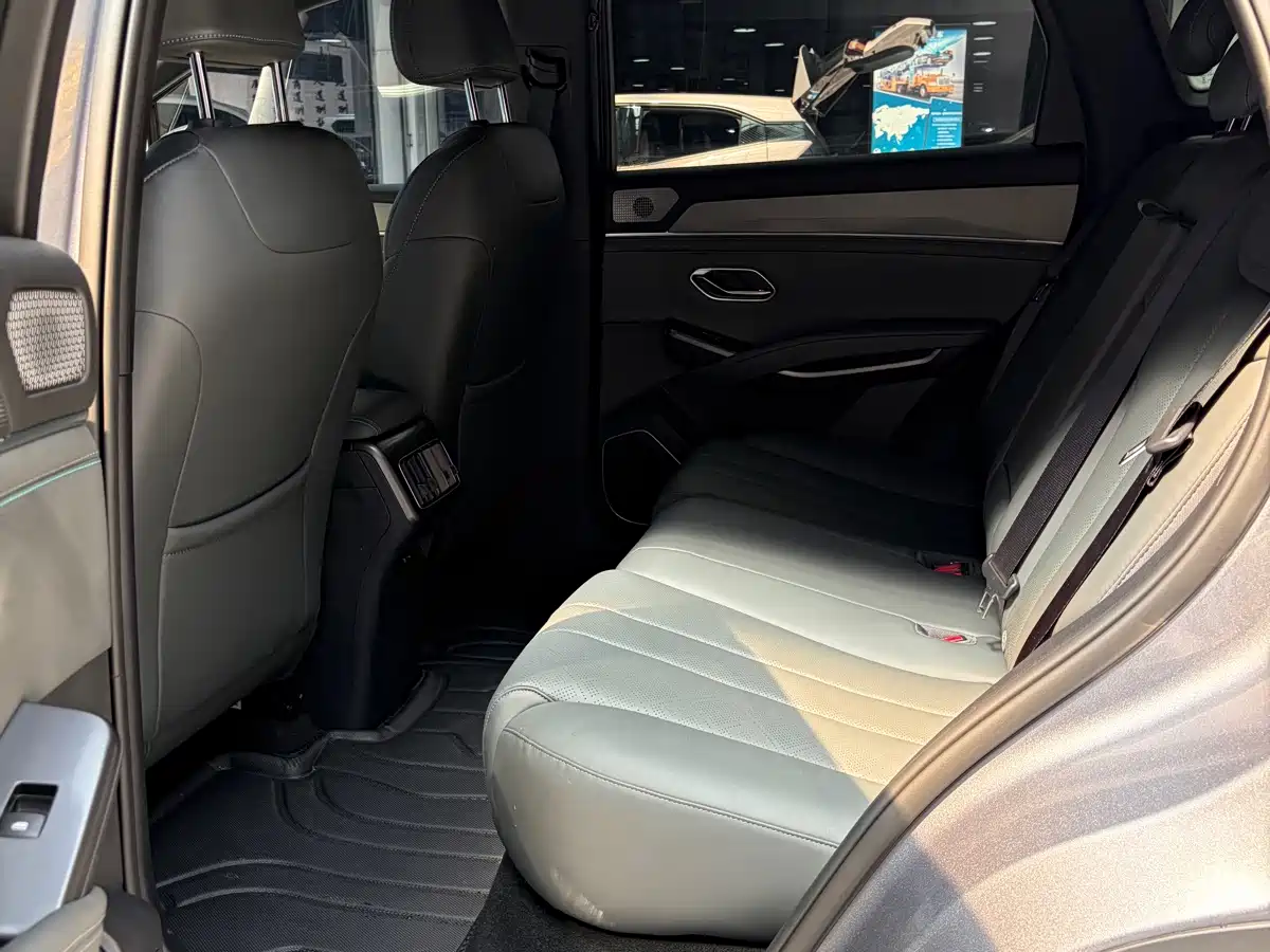 Фото 9 - BYD Song L DM-i