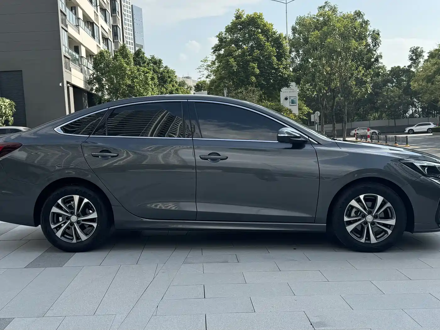 Фото 5 - Changan Eado