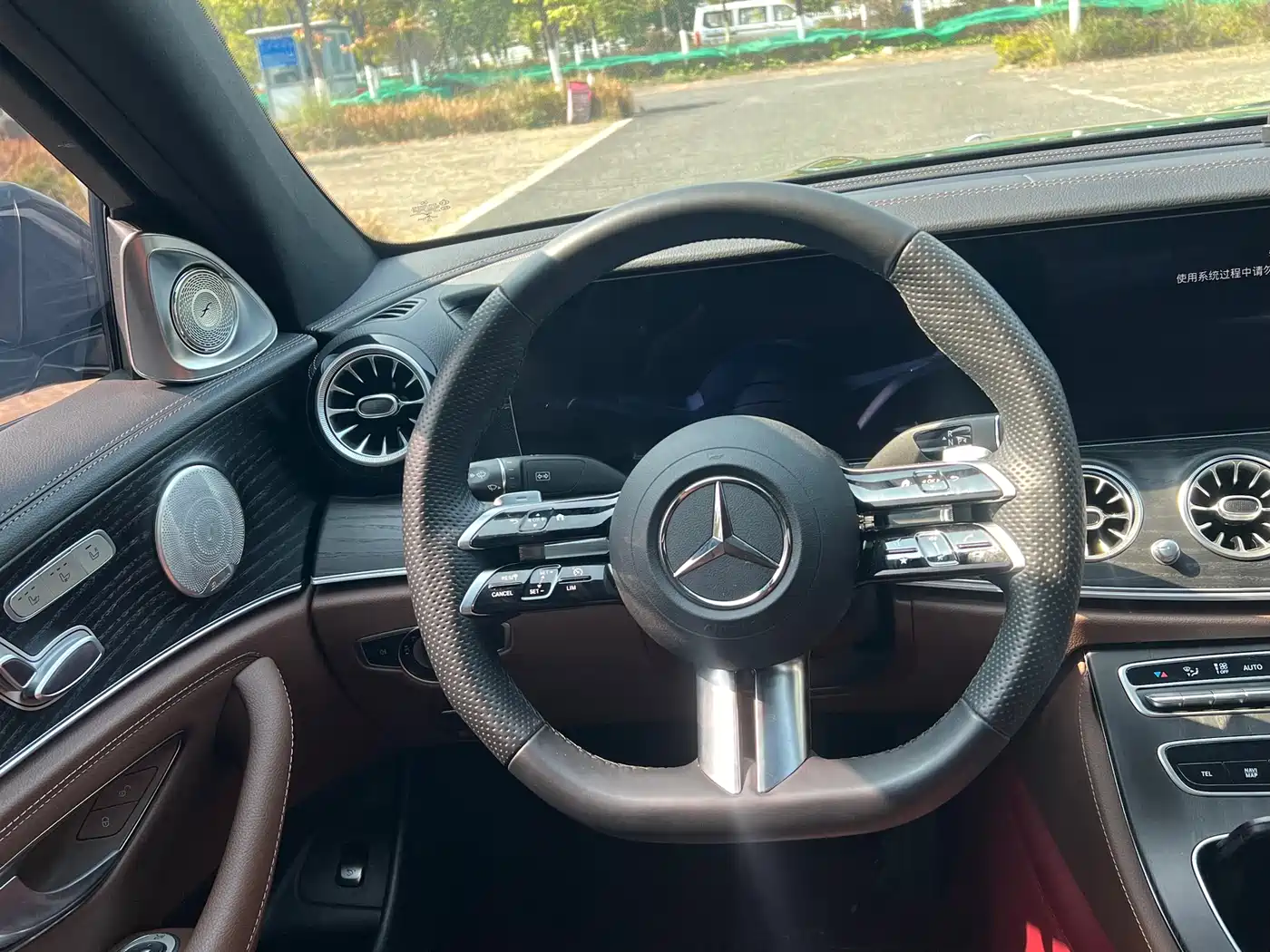 Mercedes-Benz E-Class 2023 E 260 L Sport фото 8