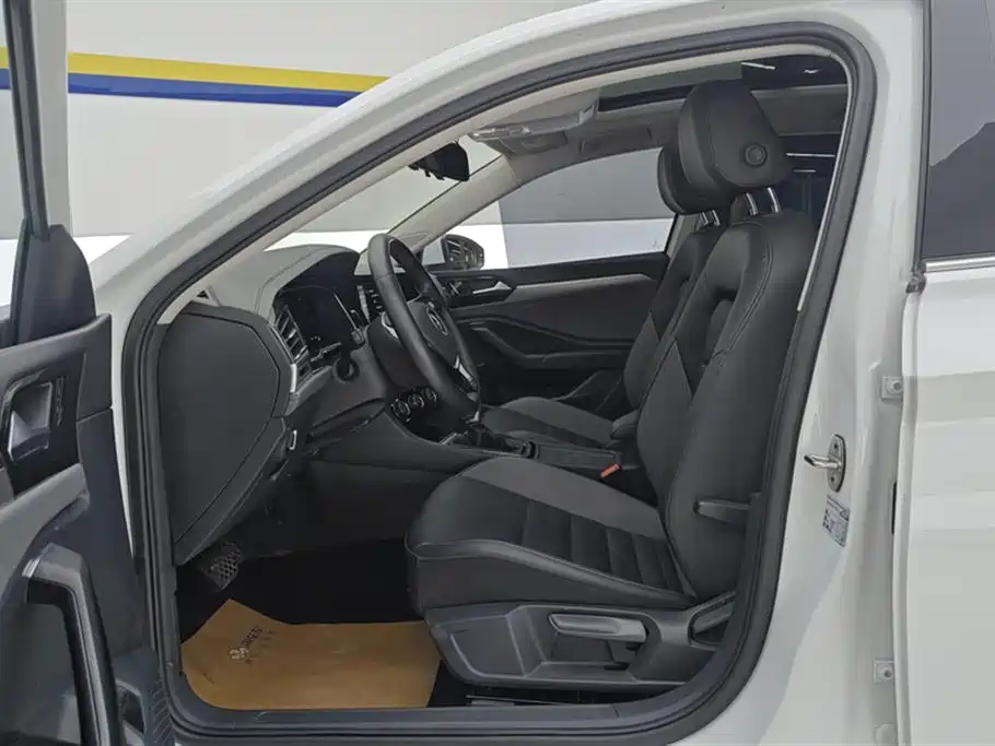 Volkswagen Sagitar 2021 280TSI DSG Surpassing Edition фото 9
