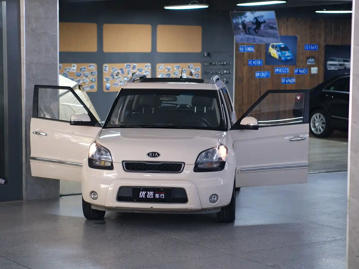 Kia Soul 2015 2013 1.6L AT Premium