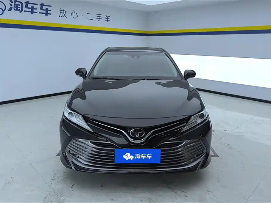 Toyota Camry 2019 Facelift 2.0G Luxury Edition фото 2