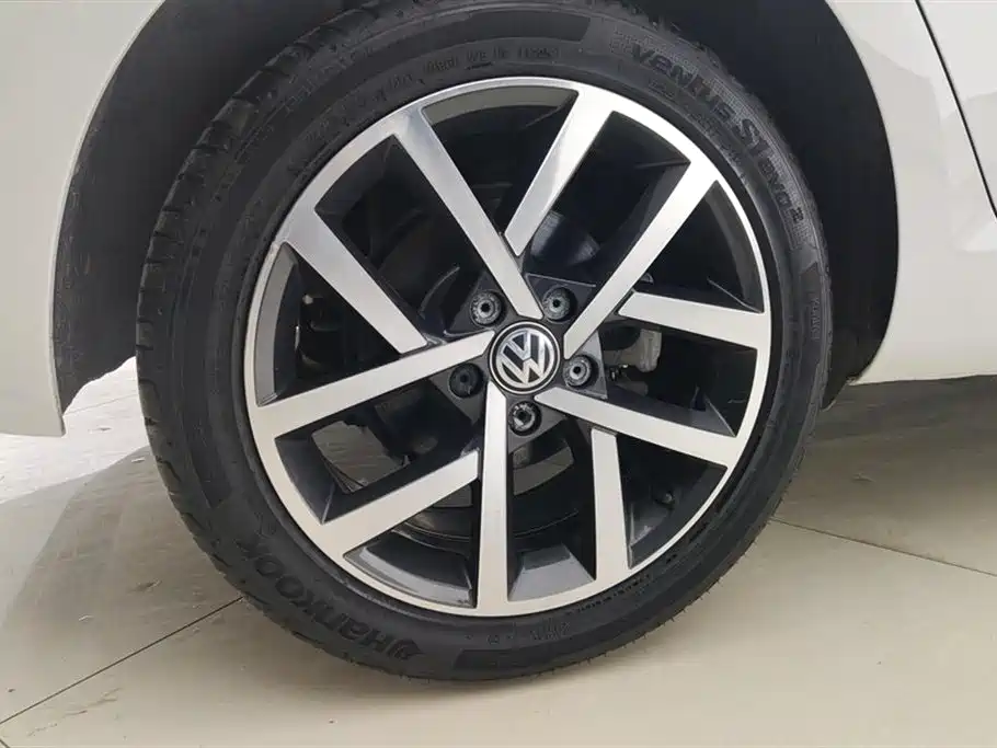 Volkswagen Golf 2020 280TSI DSG Comfort фото 6