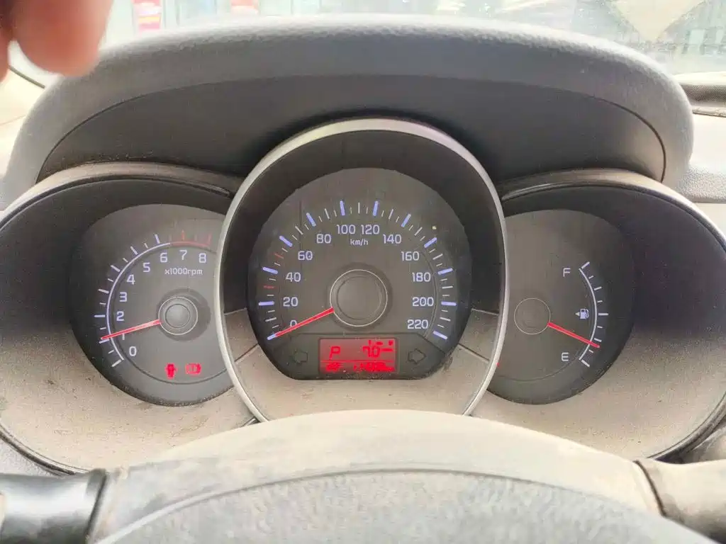Kia K2 2017 2015 Sedan 1.4L AT GLS