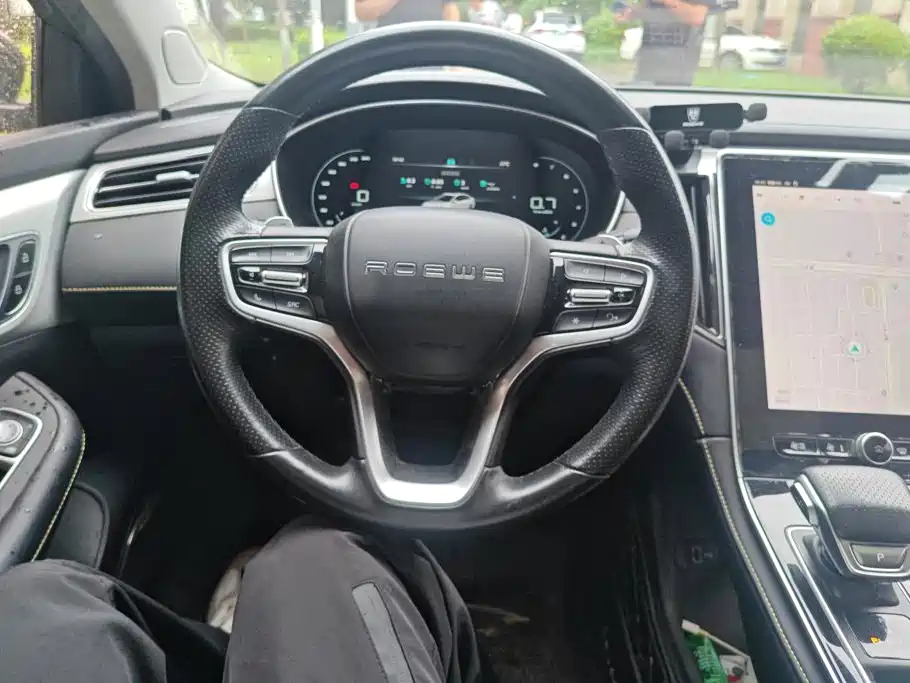 Roewe i6 MAX 2020 2020 300TGI Automatic Cool Sky Intelligent Drive Supreme Edition