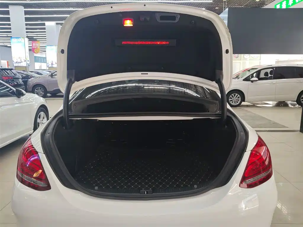 Mercedes-Benz C-Class 2017 C 200 Sport 4MATIC фото 15