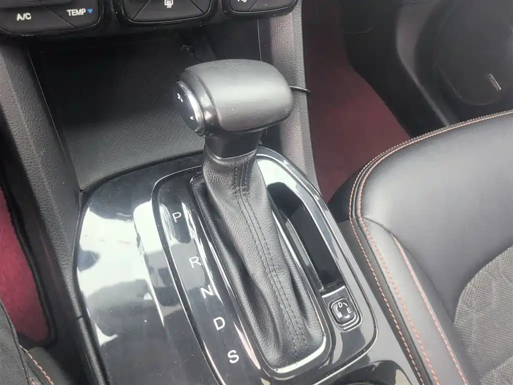 GAC Trumpchi Trumpchi GS3 2017 150N Automatic Elite фото 14