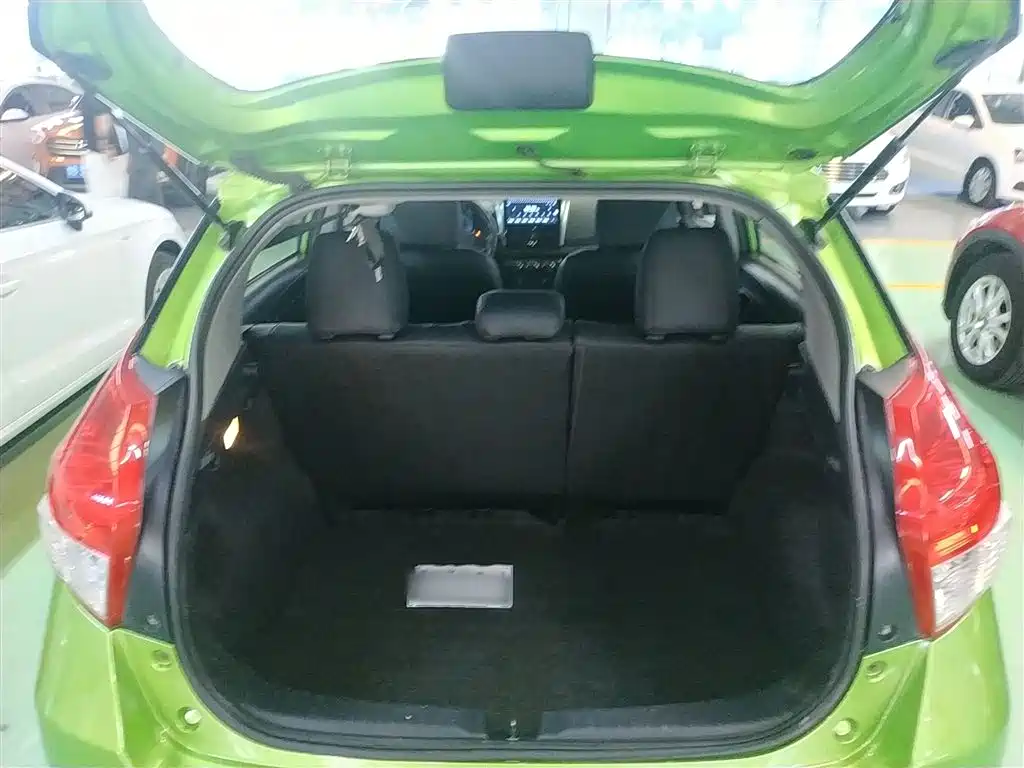 Toyota YARiS L Zhi Xuan 2014 1.5G Automatic Dynamic Edition фото 19