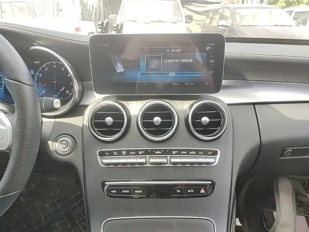 MERCEDES-BENZ CLASS C