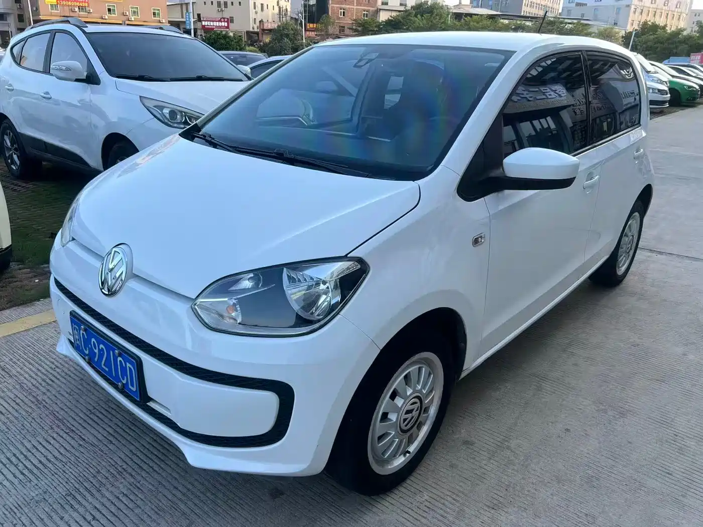 2016 Volkswagen up!