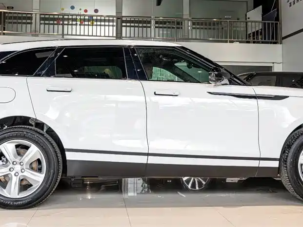 Land Rover Range Rover Velar 2025 S фото 4