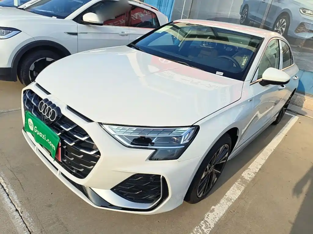 Фото 2 - Audi A3