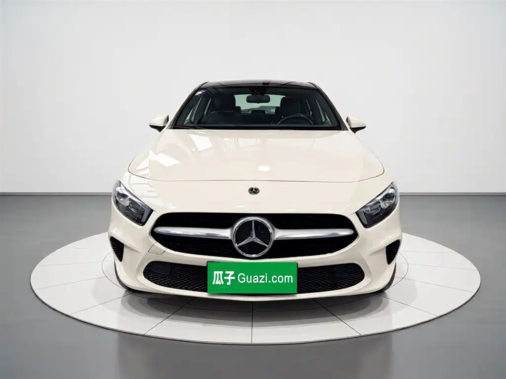 Mercedes-Benz A-Class (Import) 2022 A 200 Dynamic фото 5