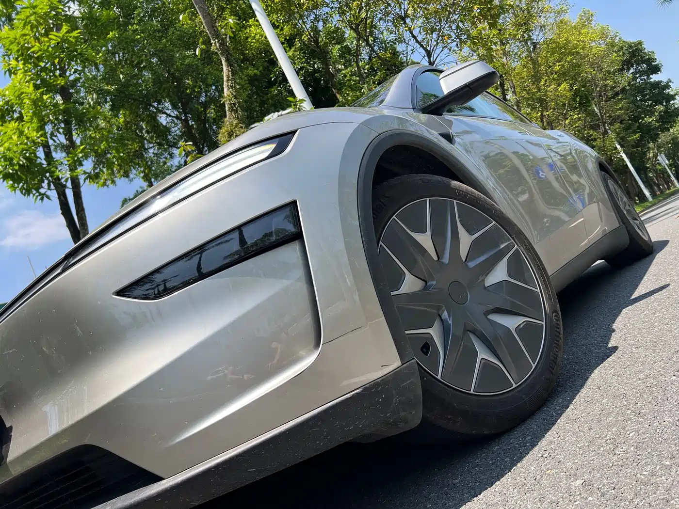 Tesla Model Y L 2025 2025 Facelift Long Range AWD