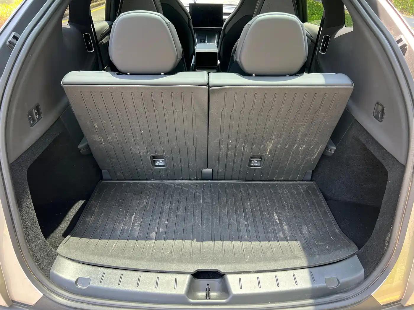 Tesla Model Y L 2025 2025 Facelift Long Range AWD