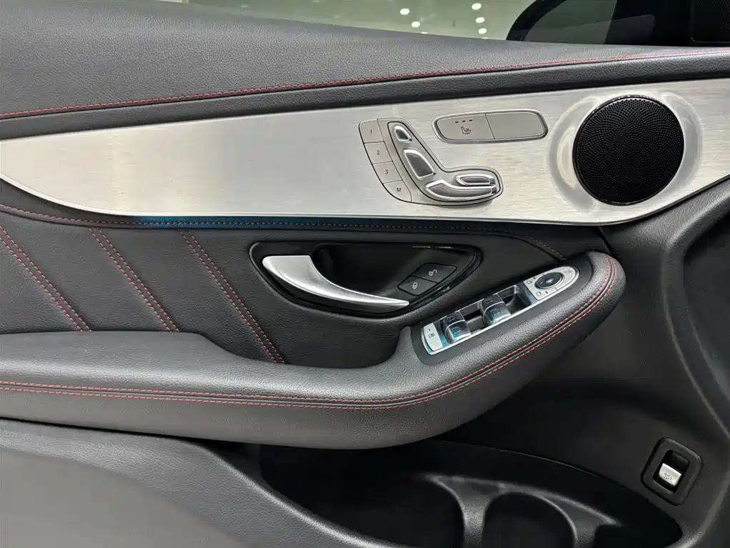 Mercedes-Benz GLC AMG 2017 AMG GLC 43 4MATIC фото 12