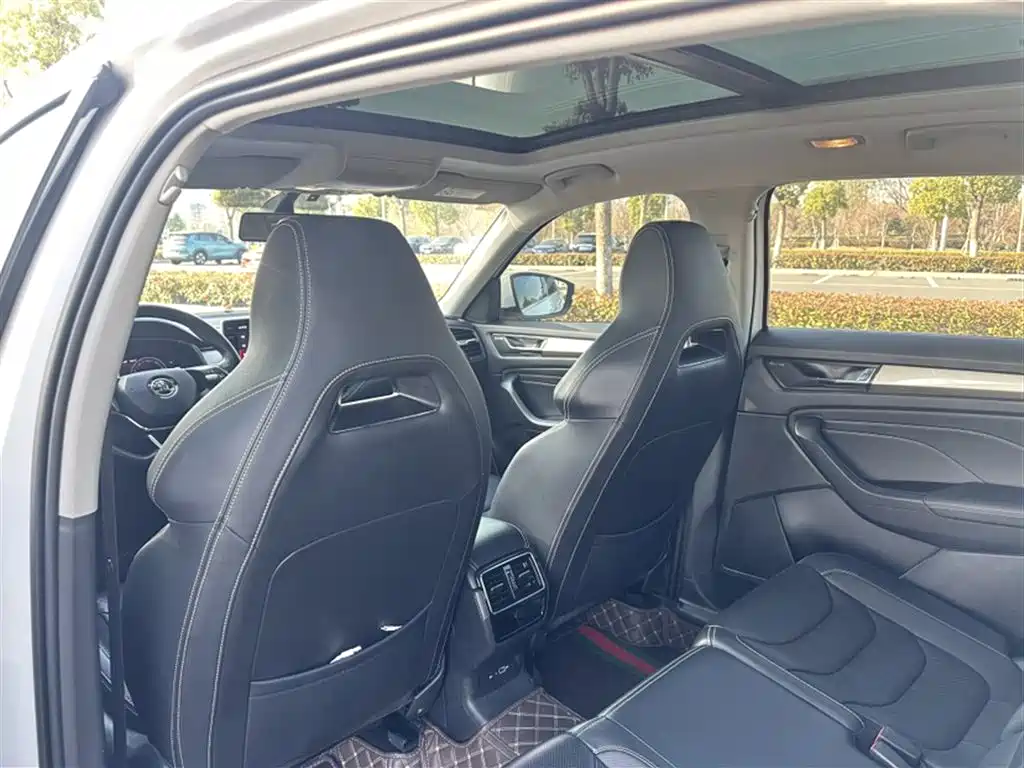 Škoda Kodiaq 2022 TSI330 7-Seater FWD Luxury Edition фото 23