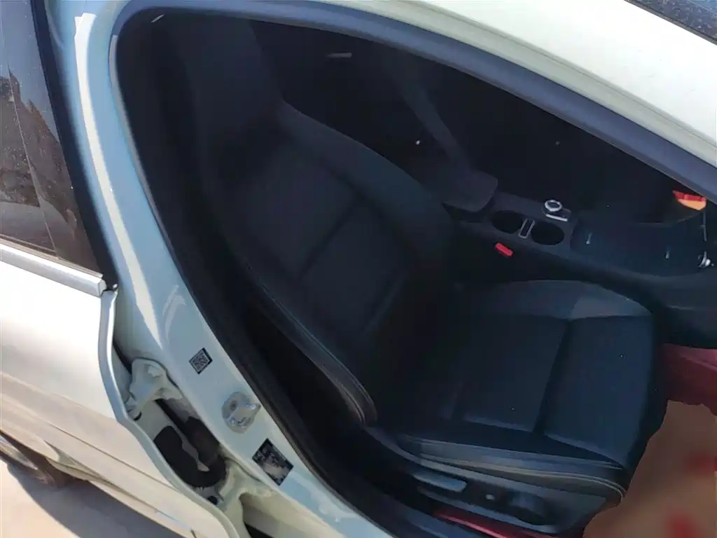 Mercedes-Benz GLA 2016 GLA 200 Dynamic фото 25