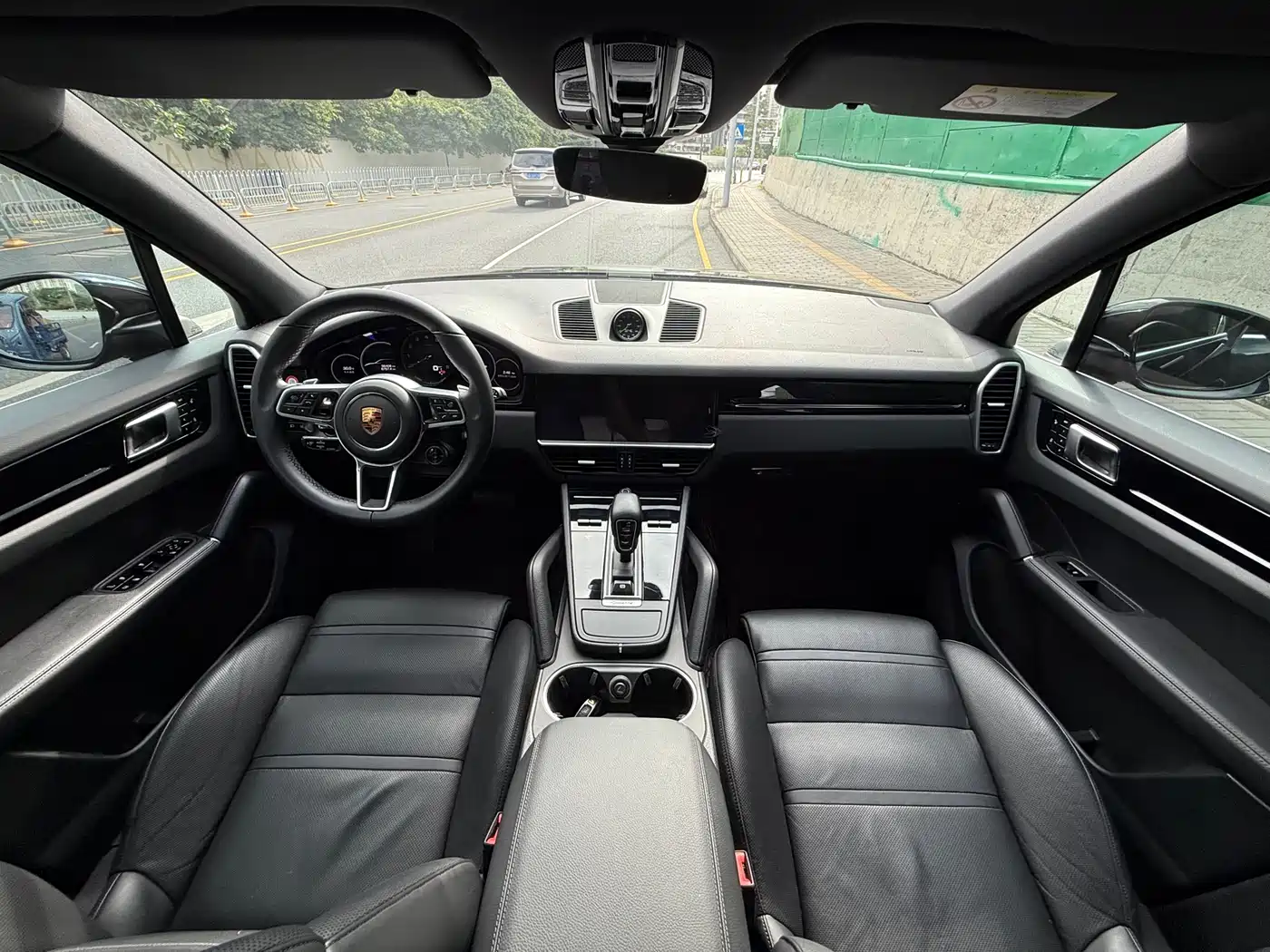 Porsche Cayenne New Energy 2019 Cayenne E-Hybrid 2.0T фото 13