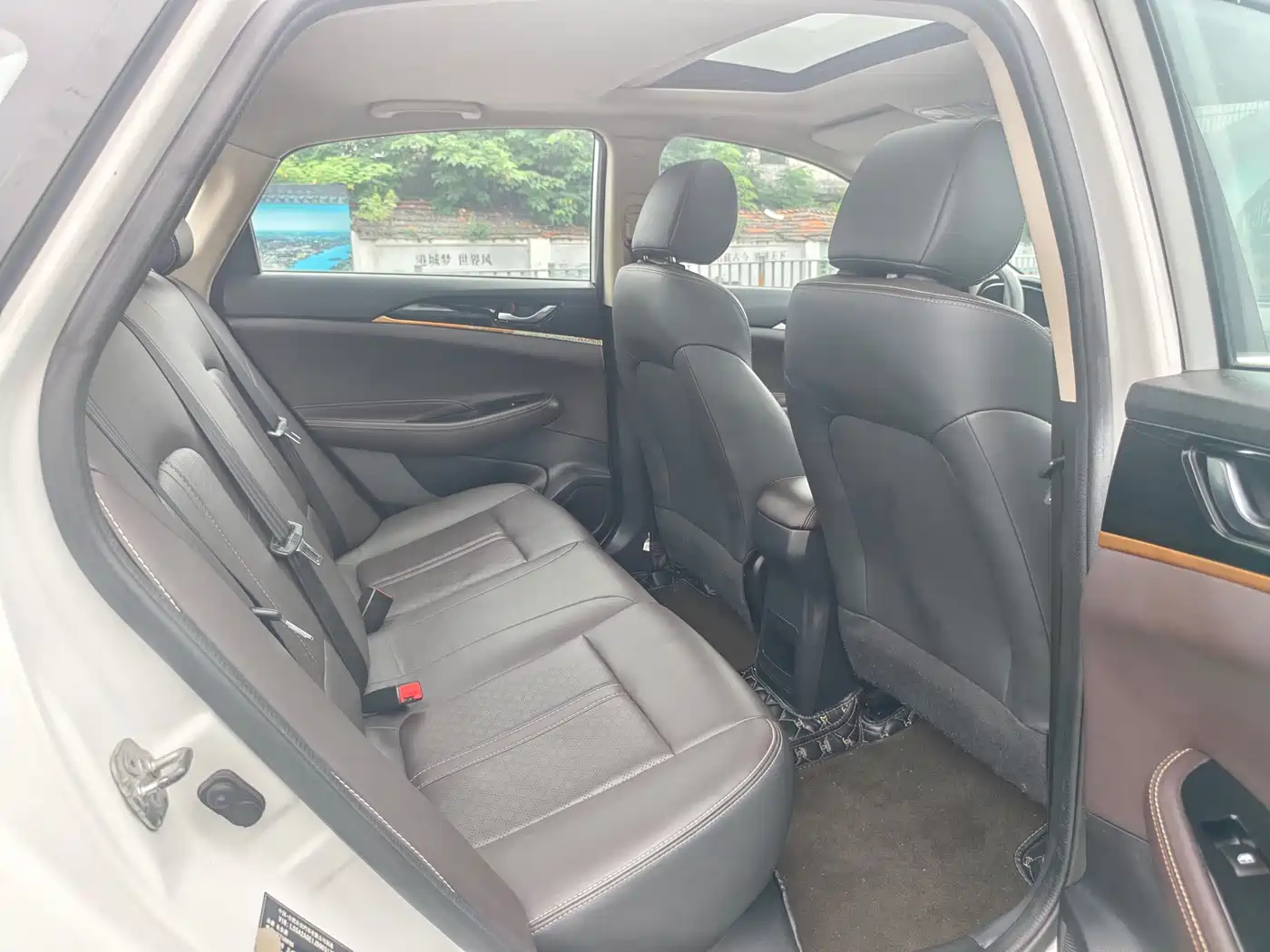 Фото 8 - Changan Eado DT