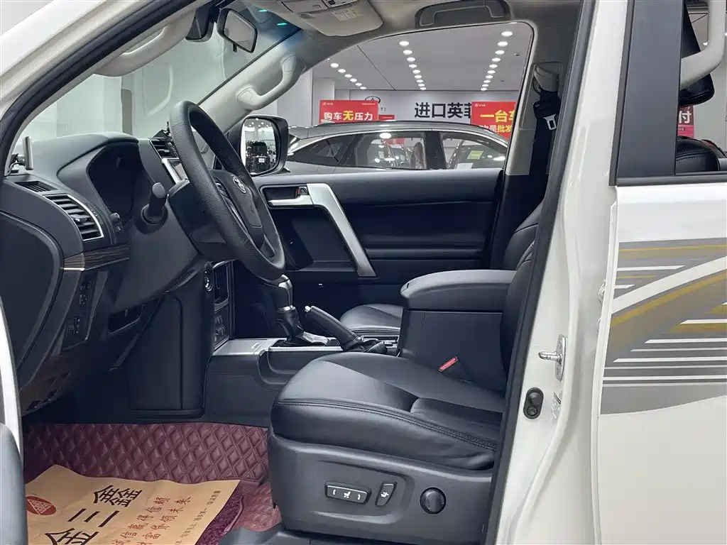 Toyota Prado 2018 3.5L Auto TX фото 15