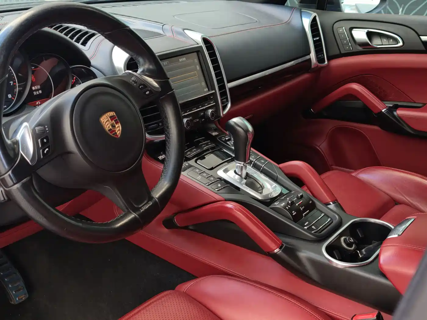 Porsche Cayenne 2014 Cayenne Platinum Edition 3.0T фото 9