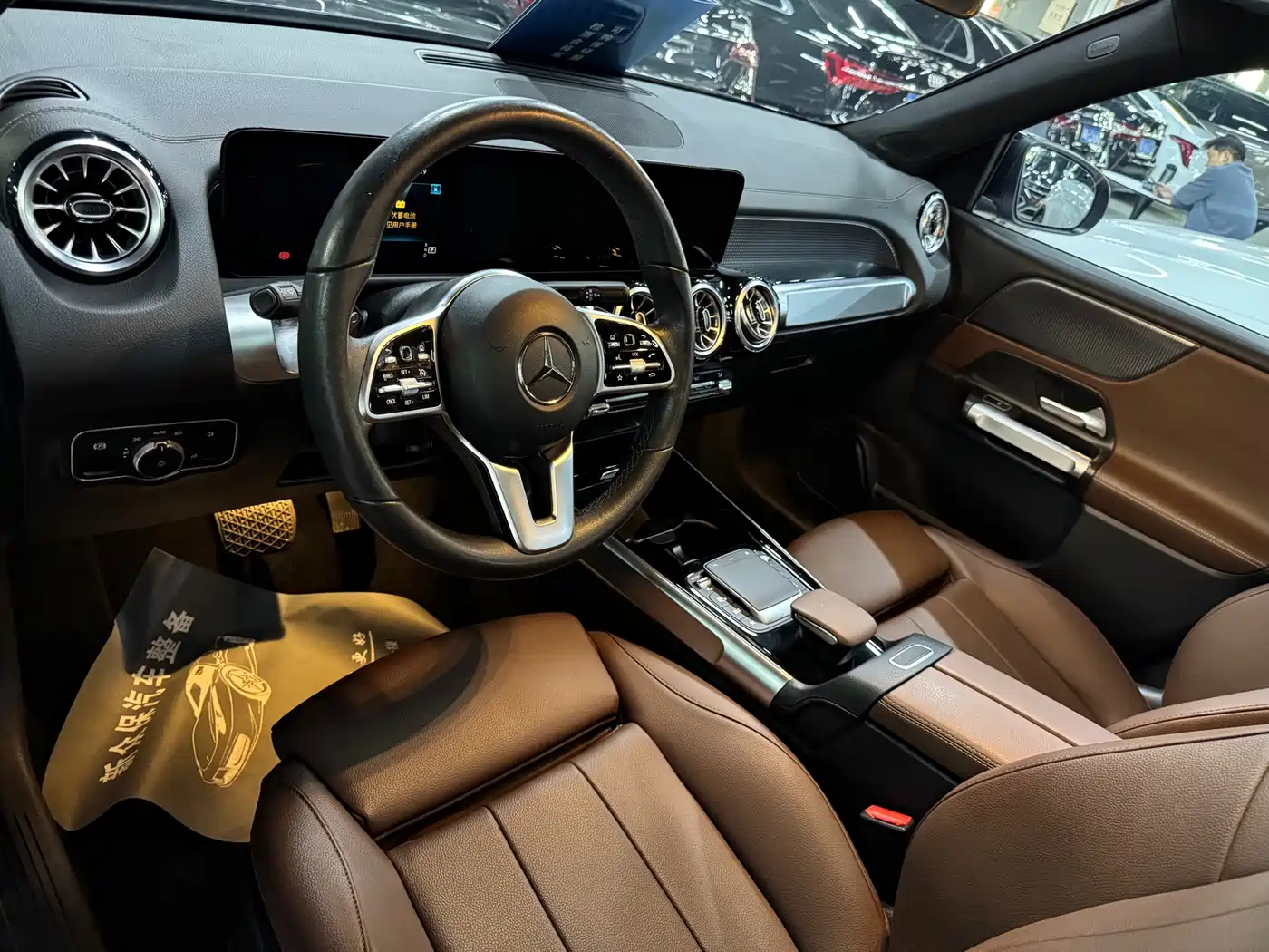 Mercedes-Benz GLB 2022 Model GLB 200 Fashion Edition фото 13
