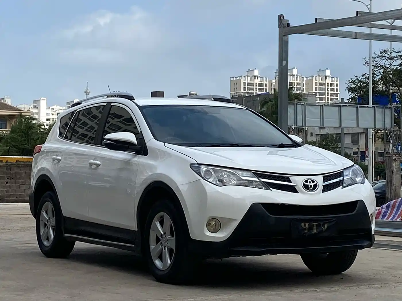 Toyota RAV4 Rongfang 2013 2.0L CVT 2WD Urban фото 12