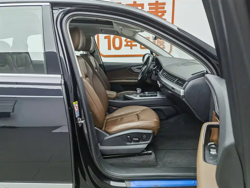 Audi Q7 2018 45 TFSI Technology фото 23