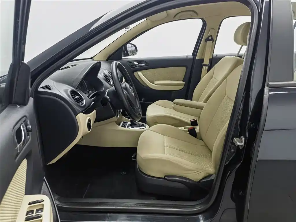 Volkswagen Lavida 2011 1.6L Automatic Leisure Edition фото 10