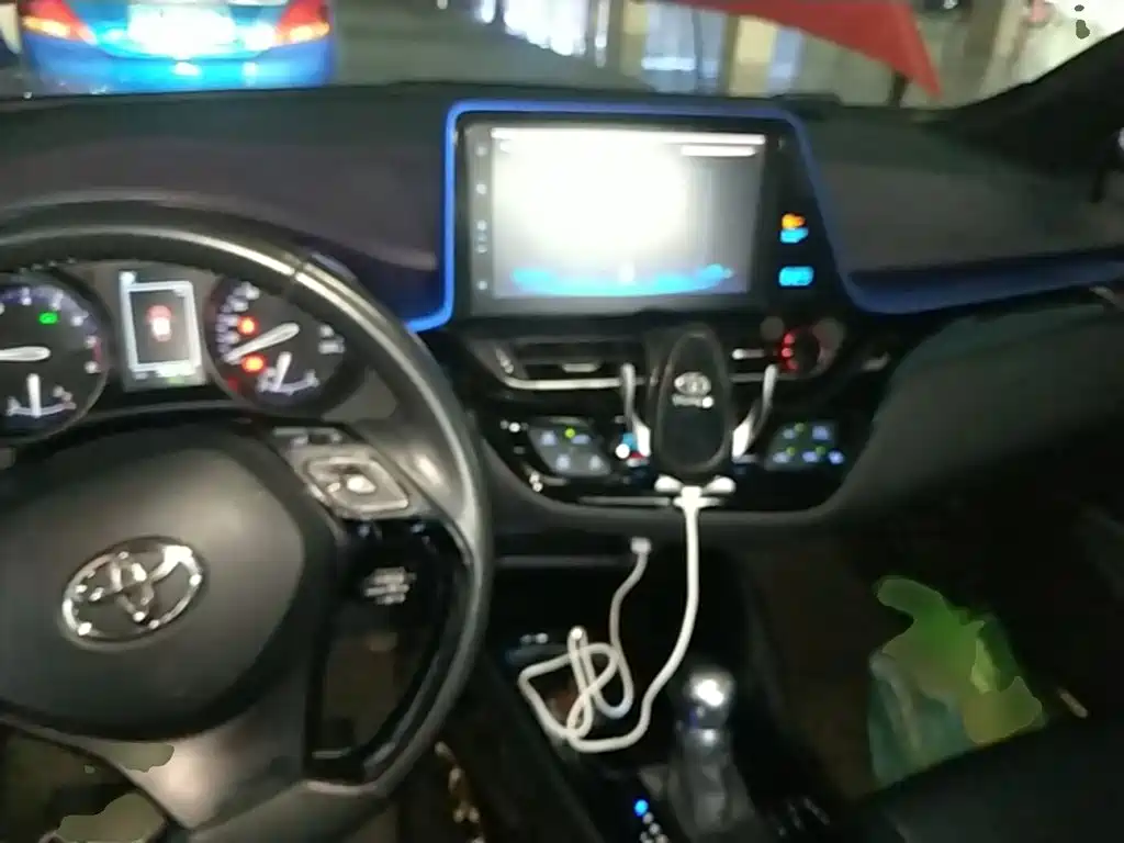 Toyota C-HR 2020 2020 Model 2.0L Luxury
