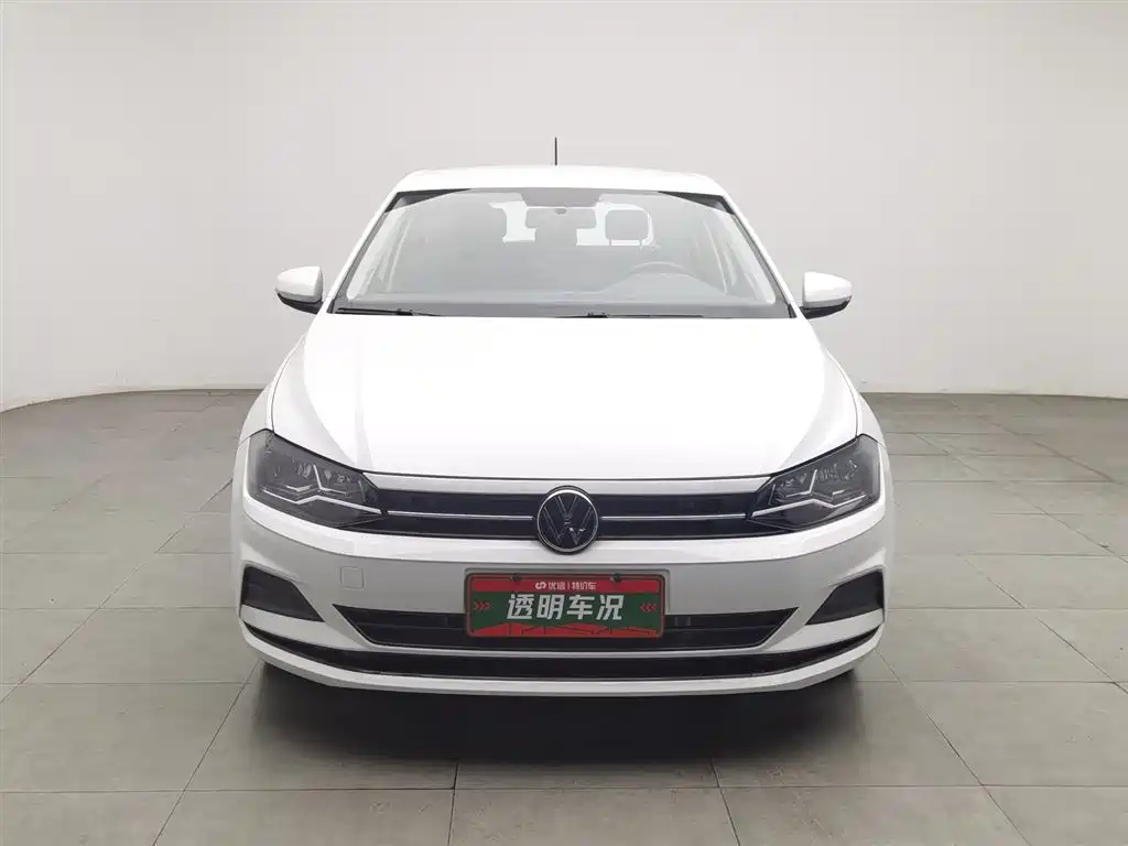 Volkswagen Polo 2023 Facelift Plus 1.5L Auto Joyful Living Edition фото 3
