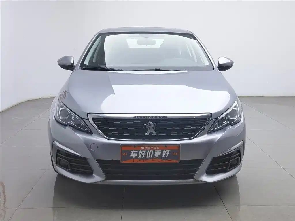 Peugeot 308 2018 1.6L Auto Luxury Edition фото 3