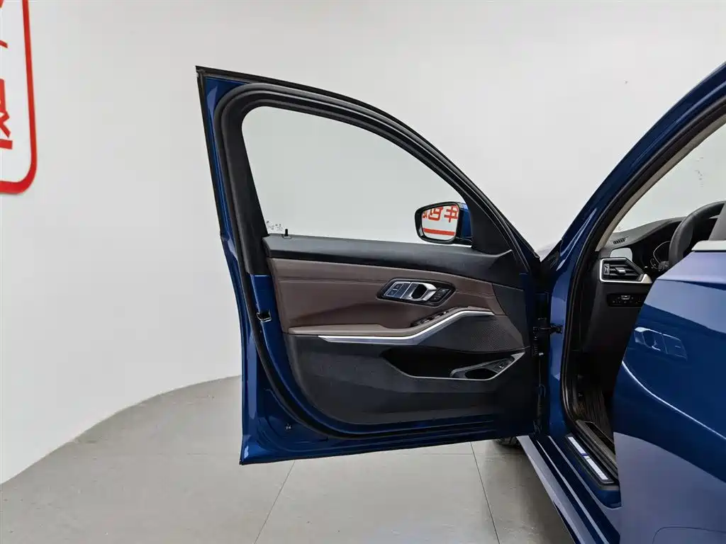 BMW 3 Series 2020 320Li M Sport Package фото 8