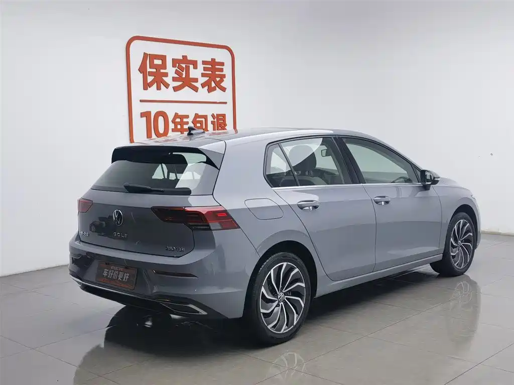 Volkswagen Golf 2023 Facelift 280TSI DSG Pro фото 2