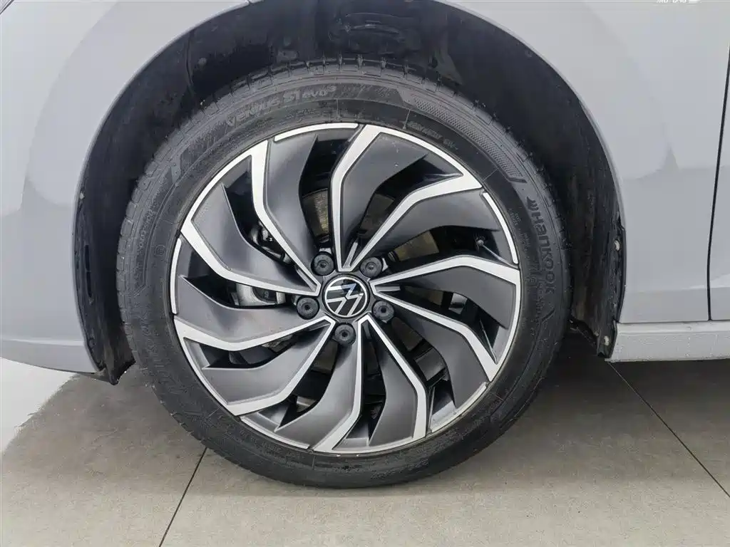 Volkswagen Golf 2023 Facelift 280TSI DSG Pro фото 17