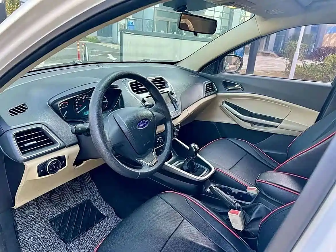 Ford Escort 2015 2015 1.5L Manual Comfort