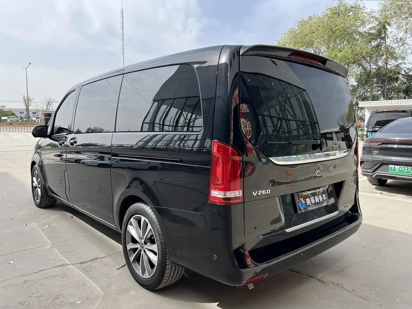 MERCEDES-BENZ V CLASS