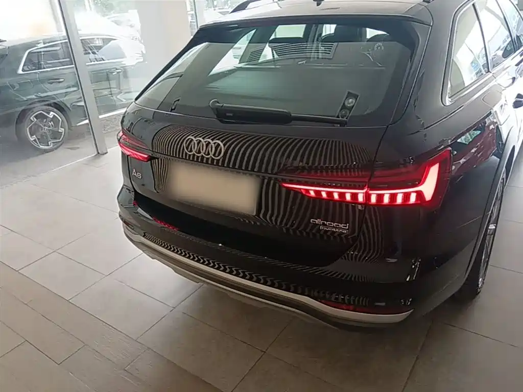 Audi A6 (Import) 2024 allroad quattro 55 TFSI Premium Off-road фото 6