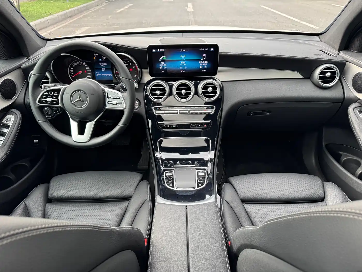 Mercedes-Benz GLC 2020 GLC 260 L 4MATIC Dynamic фото 8