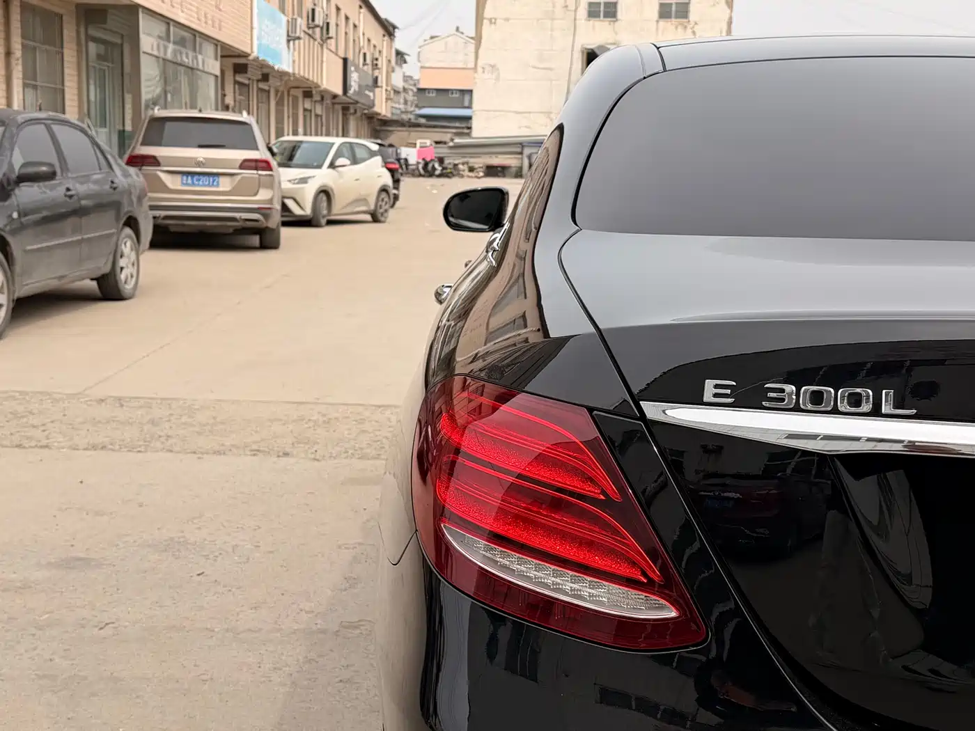 Mercedes-Benz E-Class 2019 E 300 L Luxury фото 7