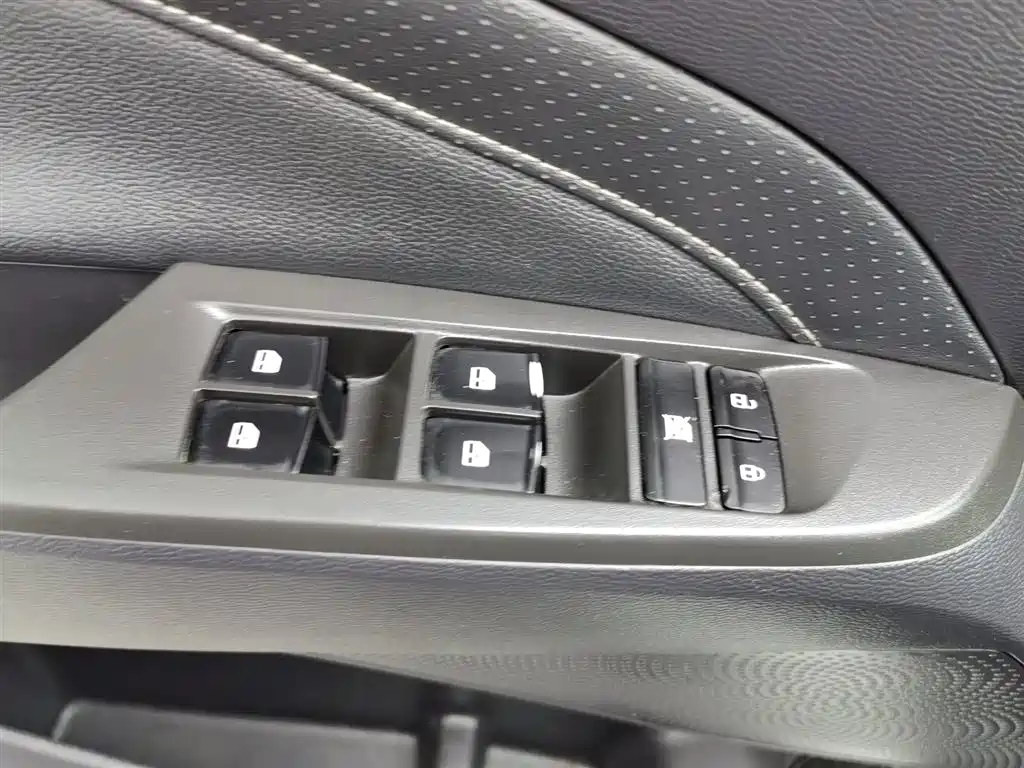 SAIC Maxus Maxus G50 2020 1.5T Auto Luxury фото 9