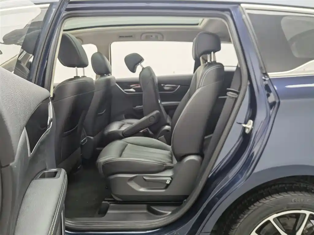 BYD Song MAX 2018 1.5T Auto Smart Connected Elite 6-Seater фото 15