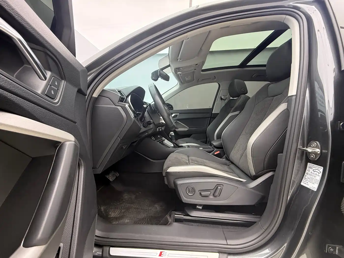Audi Q3 2021 35 TFSI Fashion Sport фото 18